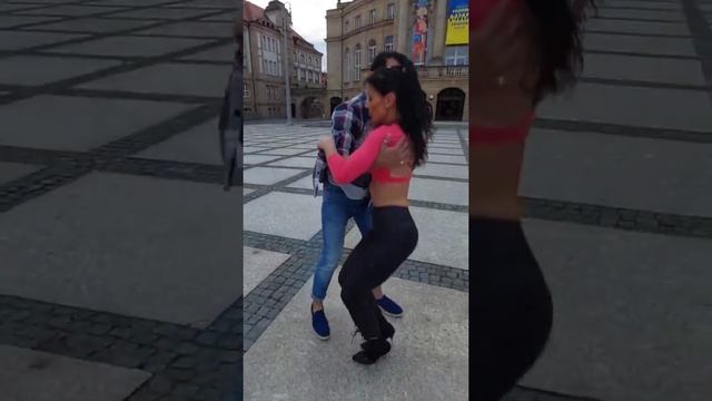 Infinito - JR I Manuela Mischa & Ian Salvador Lopéz I Bachata Sensual - Improvisation смотреть онлайн