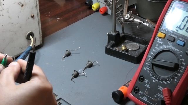 Чиним самодельное, советское зарядное устройство. Часть_1 смотреть онлайн