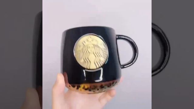 черная кружка Старбакс смотреть онлайн