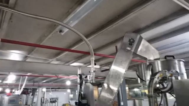 5L&10L oil filling line смотреть онлайн