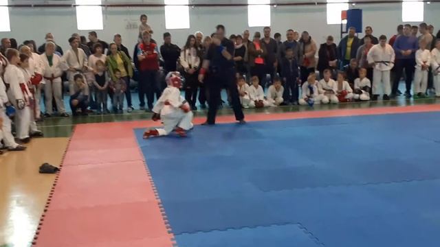 В ФОК Узловая-Арена турнир по карате и боевое самбо памяти Андрея Челнокова. смотреть онлайн