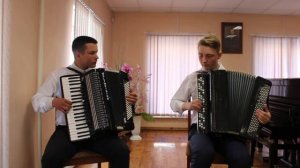 «Ехали казаки», обр. А. Корчевого. исп. Захар Говорухин (аккорд.), Николай Лаврентьев (баян)