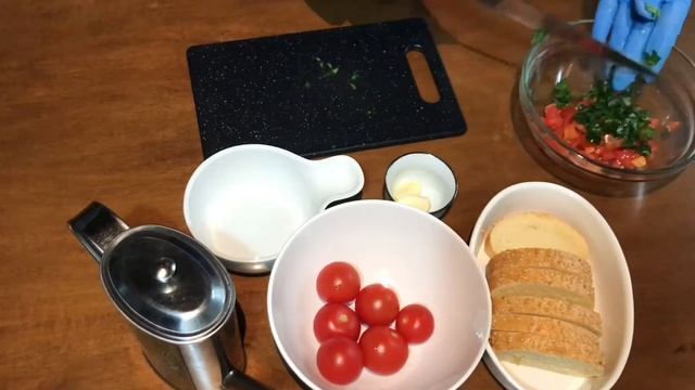 Аль Пачино обожает эту закуску - La Bruschetta. Помидоры, Базилик,Оливковое масло. смотреть онлайн