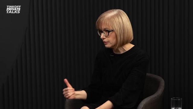 «Моя работа – сделать надежным рубль» | Первый зампред ЦБ о том, что будет с экономикой России смотреть онлайн