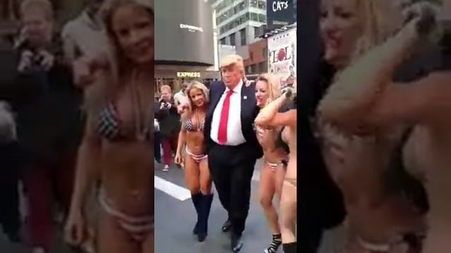Donald trump y sus deleites смотреть онлайн