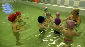 ДЕТСКИЙ БАССЕЙН В САДИКЕ ♥ Ксюша на занятиях в бассейне ♥ Дети 3 4 года