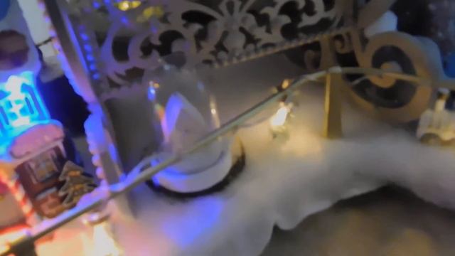 Новогодняя инсталляция с Дедом Морозом смотреть онлайн