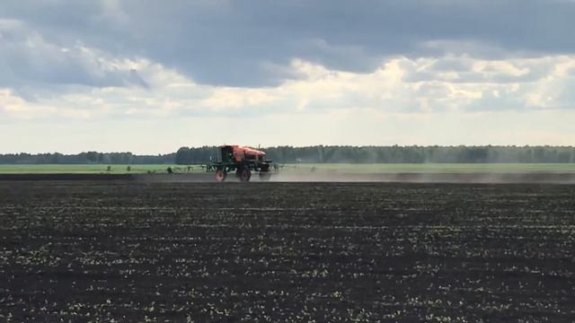 Самоходный опрыскиватель STARA IMPERADOR 3100 смотреть онлайн