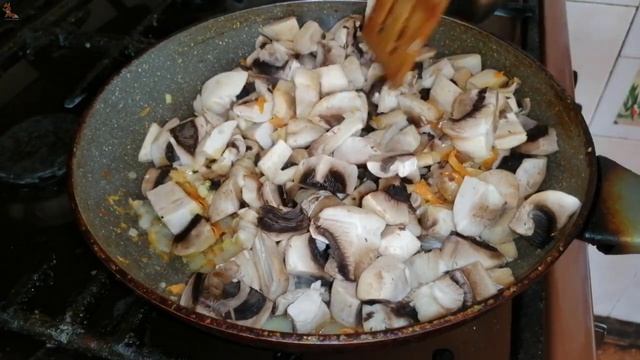 ГОРОХОВЫЙ СУП С ГРИБАМИ. Простой в приготовлении и вкусный супчик для постных дней! смотреть онлайн