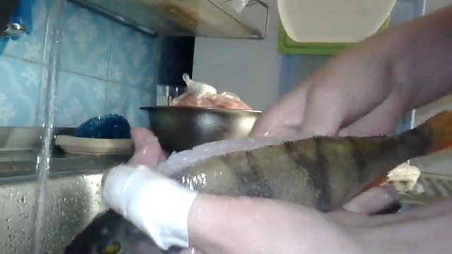 простой способ чистить рыбу смотреть онлайн