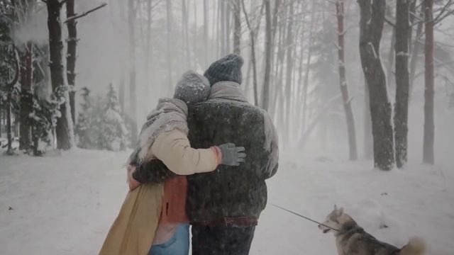 До слез трогательные стихи о любви "Белый снег...белый шелк белых роз..." смотреть онлайн