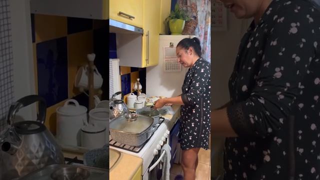 Паста з шпинатом 2ч смотреть онлайн