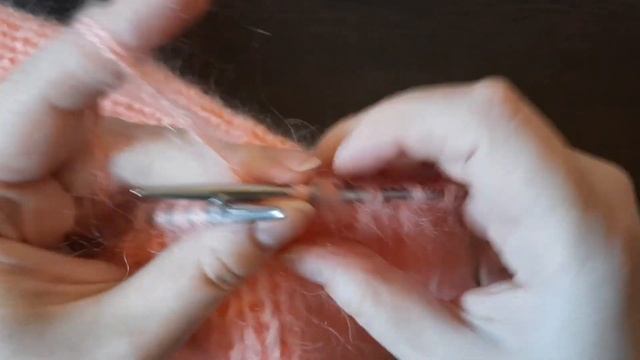 Вяжем мохеровую шапку такори из Alize Mohair classic. смотреть онлайн