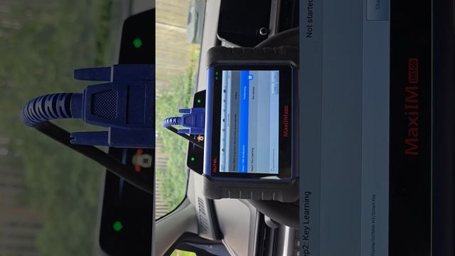 2023 Toyota Prius add proximity key pin free using Autel IM508 and Obdstar 30 pin. смотреть онлайн