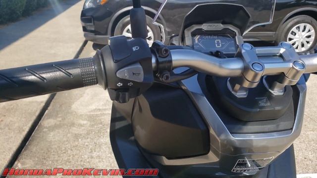 2021 Honda ADV 150 Scooter Walk-Around & Start-Up | Automatic Adventure Bike (ADV150 ABS) смотреть онлайн