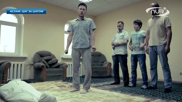 как правильно омывать умершего Мусульманина-ку, и заворачивать в Саван смотреть онлайн