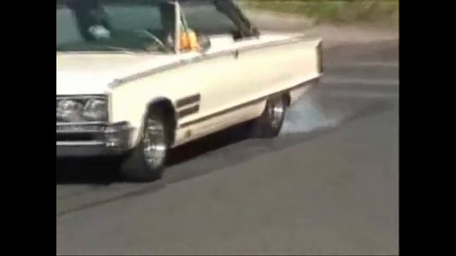 Chrysler 300 1965-1968: один из самых красивых автомобилей своего времени смотреть онлайн