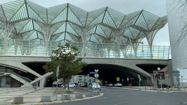 Gare do Oriente | Santiago Calatrava смотреть онлайн