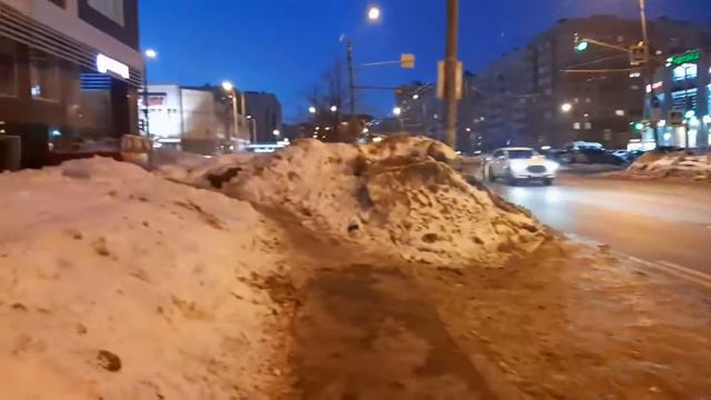 Троллейбус ТролЗаОптима 5275.03 №2304 маршрута №12, прибывает на ост. Академика Глушко д.15. Казань смотреть онлайн