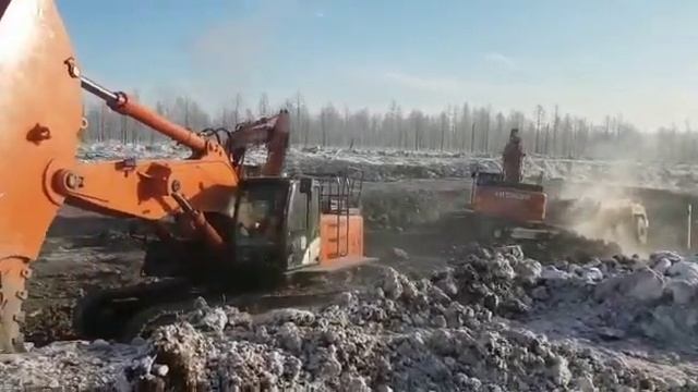 Мегариппер MEGARIPPER в работе на базе Hitachi ZX470 5G смотреть онлайн