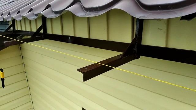 МОНТАЖ ВОДОСТОКА. Водосточная система для нестандартных карнизных свесов. смотреть онлайн
