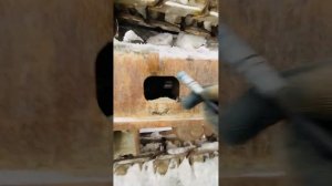 Подтягивание гусеницы на гусеничном экскаваторе Volvo EC210BLC