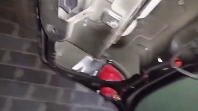 Одна з причин чому непрацює кришка багажника Volkswagen Passat B6 смотреть онлайн