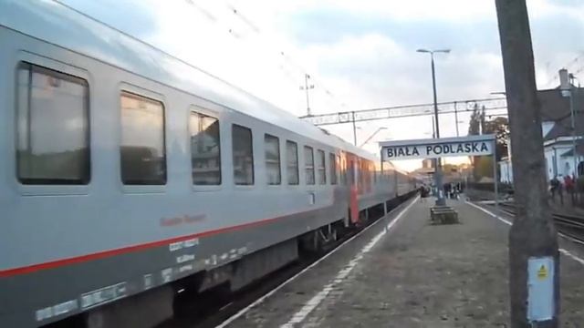 EP07-367 z międzynarodowym pociągiem posp. ,,Polonez'' Warszawa - Terespol/Moskwa смотреть онлайн