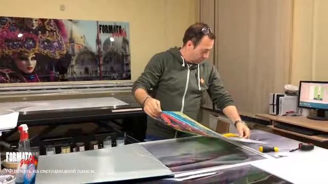 Уф печать на светодиодной панели отFormato Grafika смотреть онлайн