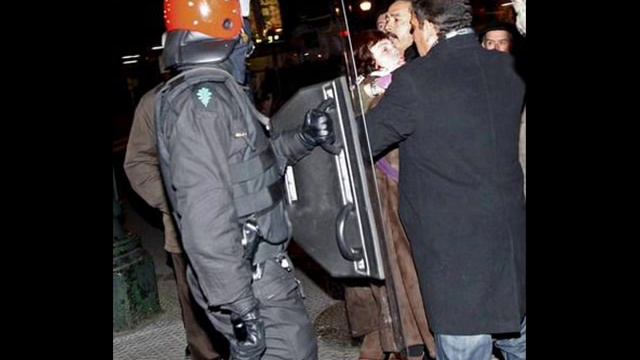 ertzaintza: incidentes en Bilbao 14-02-2009 смотреть онлайн