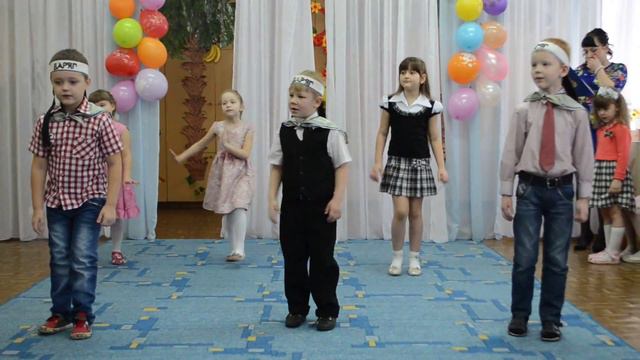 Утренник 8 Марта (04.03.15) смотреть онлайн