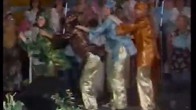 Сандей Аделаджа. 38. 29.05.2005. Главная тайна становления п.Сандея. День рождения смотреть онлайн