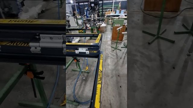 Алюминиевые двери в частный дом. виды и типы доступные для производтсва из алюминиевого профиля смотреть онлайн