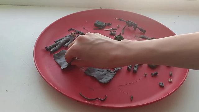 тут не чего нет интересного просто сделал два солдата смотреть онлайн