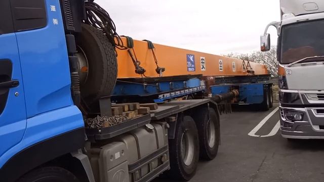 Длинный прицеп контейнера смотреть онлайн