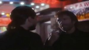 Чак Норрис - И это ты называешь ударом.