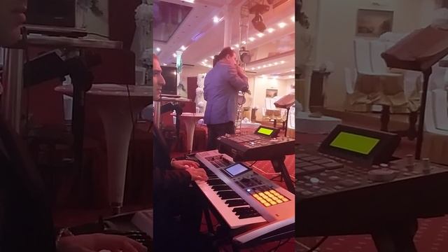 Альберт Гюрджян(Або Кировабадский) - Сурб саркис. г.Пятигорск ресторан Наири.(армянская музыка). смотреть онлайн