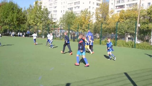 ДЕТСКАЯ ФУТБОЛЬНАЯ ЛИГА смотреть онлайн