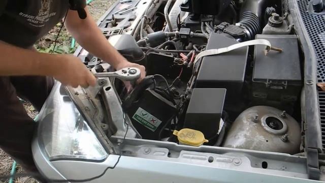 Замена ламп габаритов Ford Focus 1 смотреть онлайн