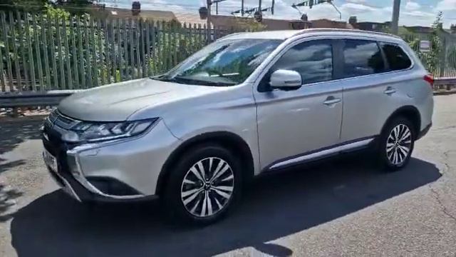 Mitsubishi Outlander 2.0 MIVEC 4 CVT 4WD Euro 6 (s/s) 5dr смотреть онлайн
