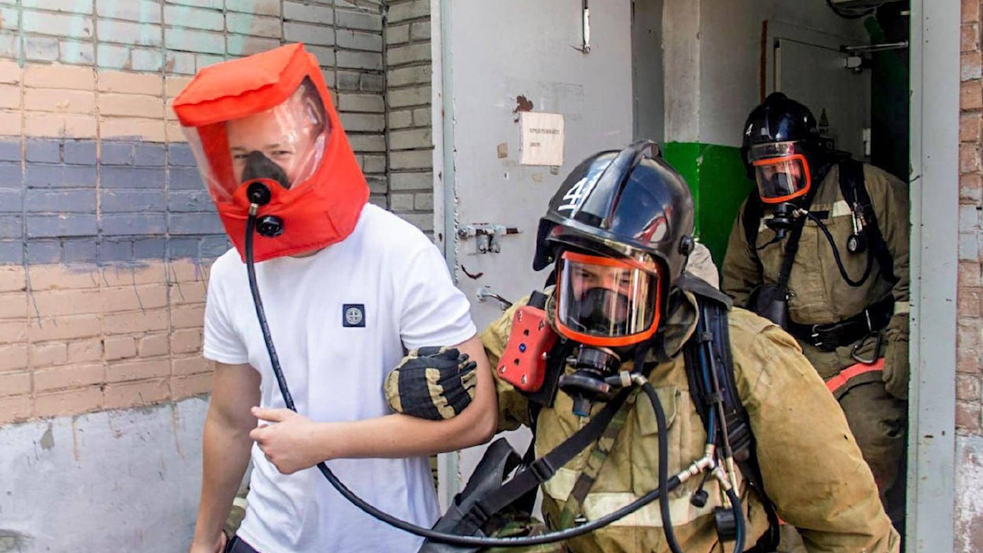 Курганские огнеборцы провели учения смотреть онлайн