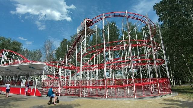 Американские горки «Циклон» смотреть онлайн