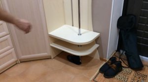 Угловая прихожая на заказ. Мебель в маленький коридор с вешалкой и зеркалом. Дизайн угловой прихоже