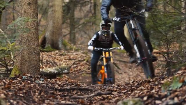Snowy Peaks and Loamy Steeps in Chatel-"A Dog's Life" S.1, Ep.2 w/Brendan Fairclough & Vincent Tupi смотреть онлайн