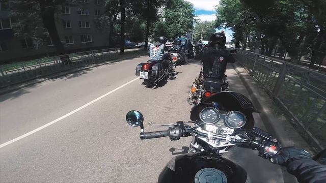 МОТОСВАДЬБА | ПРОЕХАЛИ КОЛОННОЙ ПО ГОРОДУ | 01.06.2018 смотреть онлайн