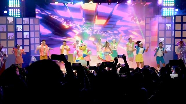 Karina y Timoteo Mix - Karimerenteo - Yo soy Karina - Mi amigo Timoteo - En vivo Teatro Canout смотреть онлайн