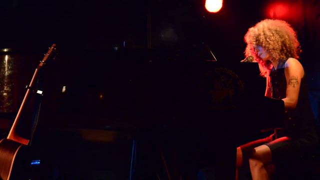 Ruth Dolores Weiss - I love this blue life of mine смотреть онлайн