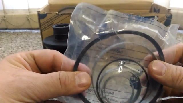 Пыльник шрус внешнего Мерседес W123 W126 W114 W115 смотреть онлайн