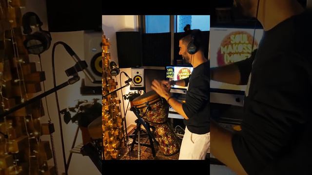 Omar Hamdan - Djembe Drum Freestyle смотреть онлайн