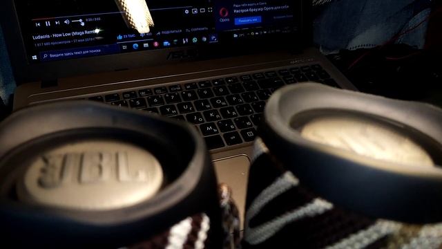 Bass test jbl flip5 Black star 2x lfm 50 volum смотреть онлайн